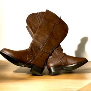 TORRID new Brown Boots-Size12 extra wide leg